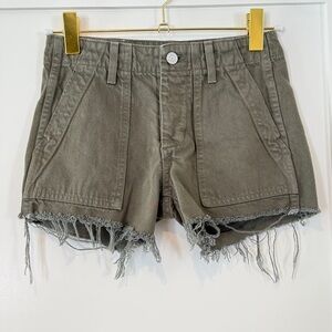 Trave Casual Khaki Cargo Shorts with Frayed Hem Women’s size 23
